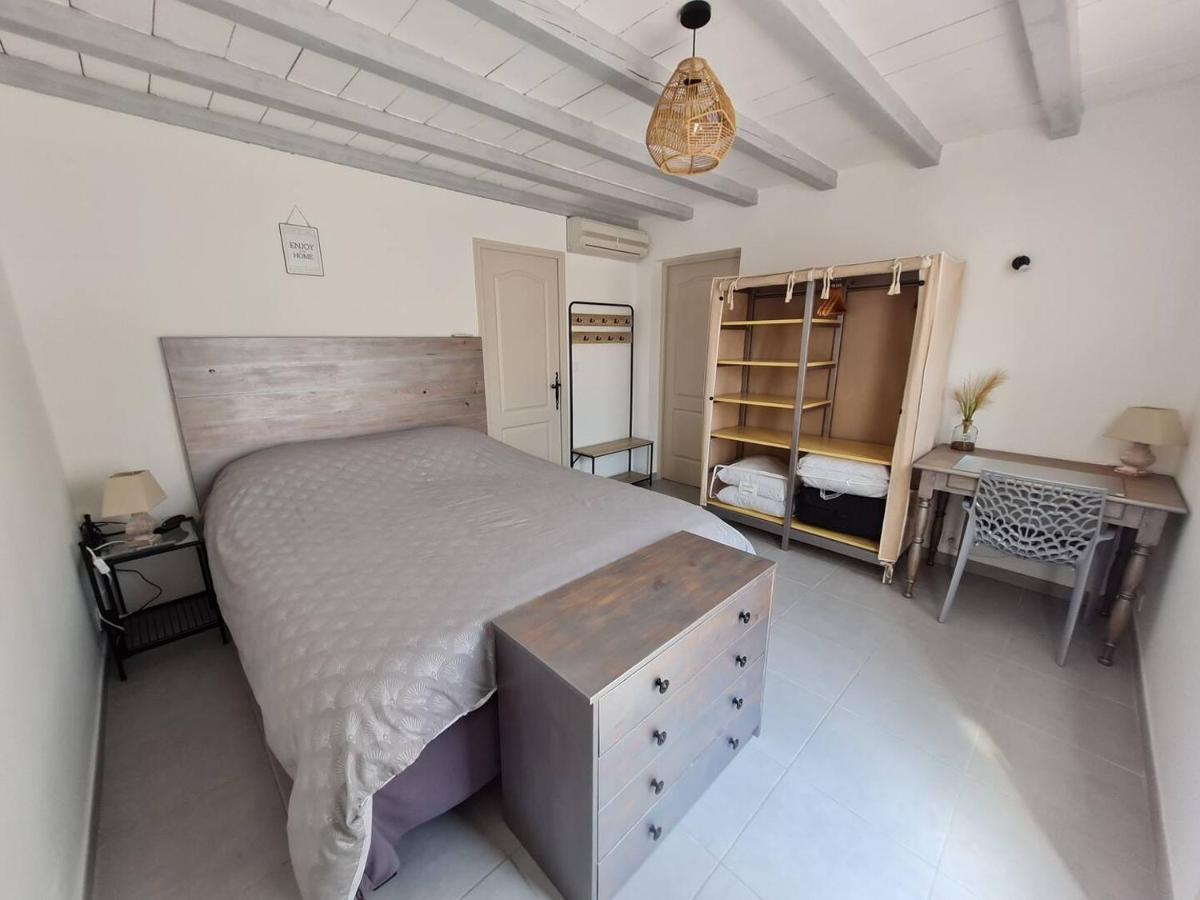 Appart Cosy Avec Son Exterieur Chaleureux,Piscine Et Parking Prive Fontvieille Exteriör bild